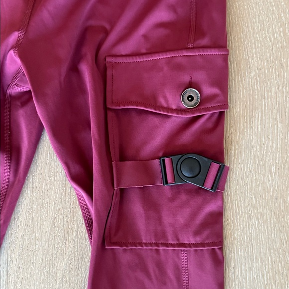 Women's Burgundy Cargo Leggings - Picture 2 of 5